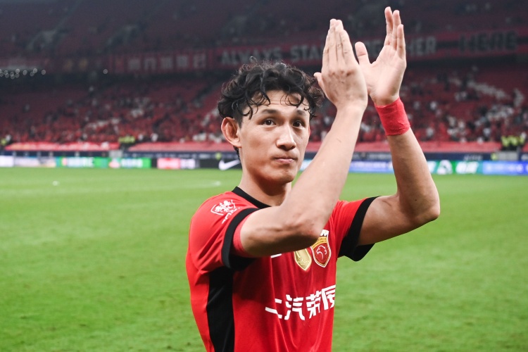 确认为海港再战一年，36岁王燊超：队长最重要的一点是以身作则